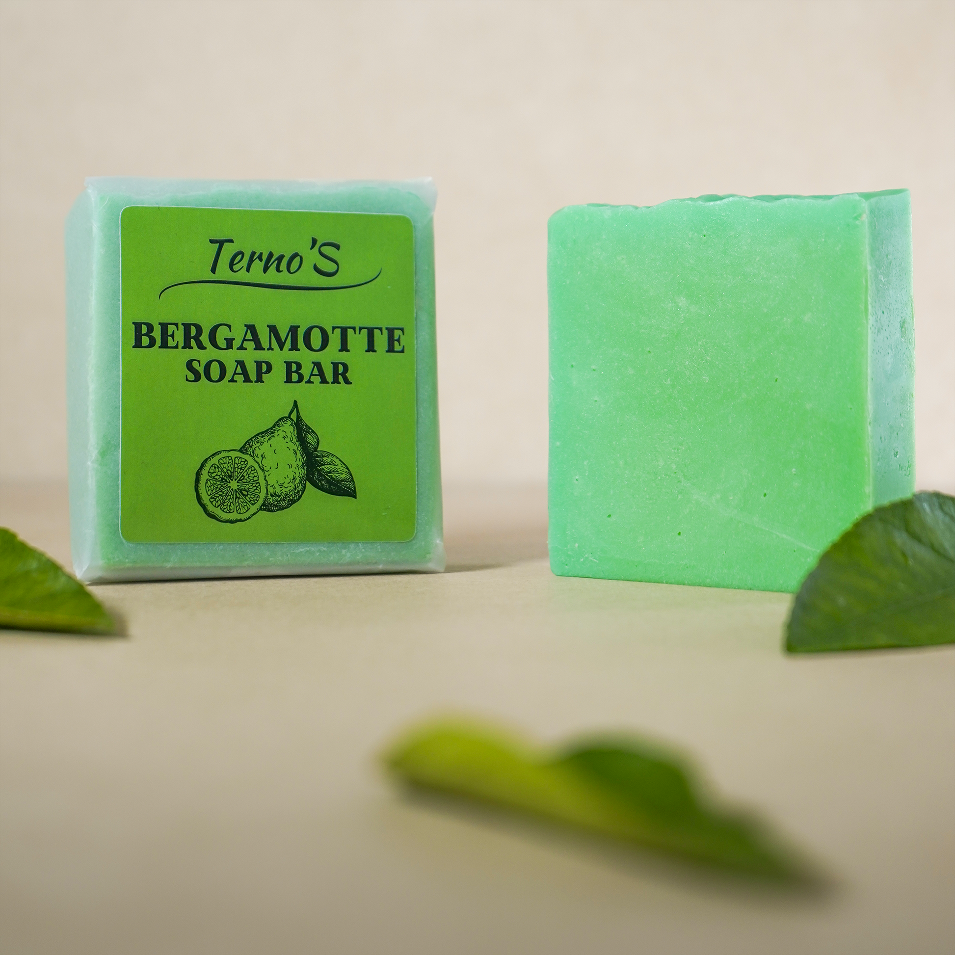 Handgemachte Seife mit Bergamotte, natürliche Naturkosmetik für sanfte, pflegende und erfrischende Hautreinigung