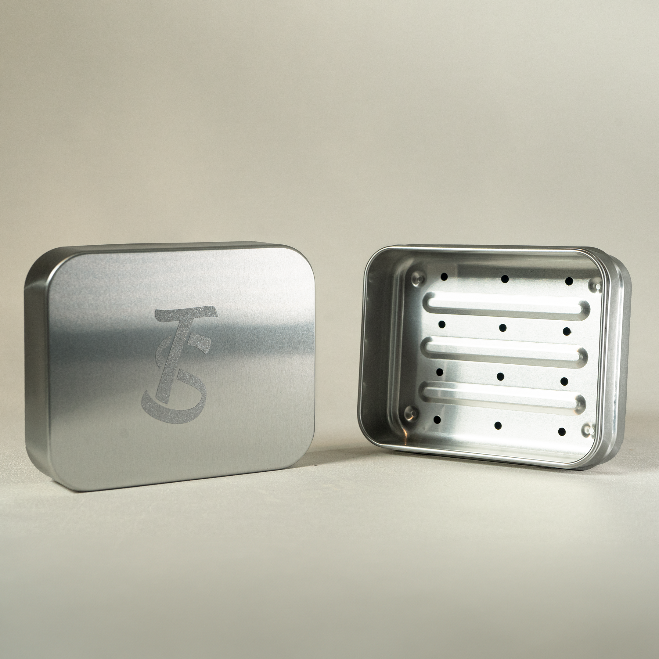 Leichte Aluminium Seifenbox für Reisen, langlebiger und praktischer Seifenschutz für unterwegs und Badezimmer